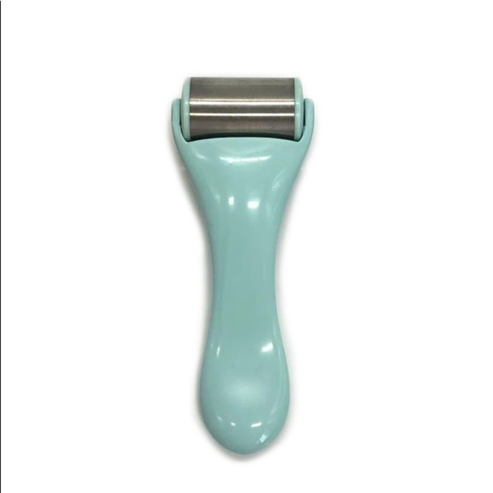 Chloe Emerald Cold Therapy Ice Roller
